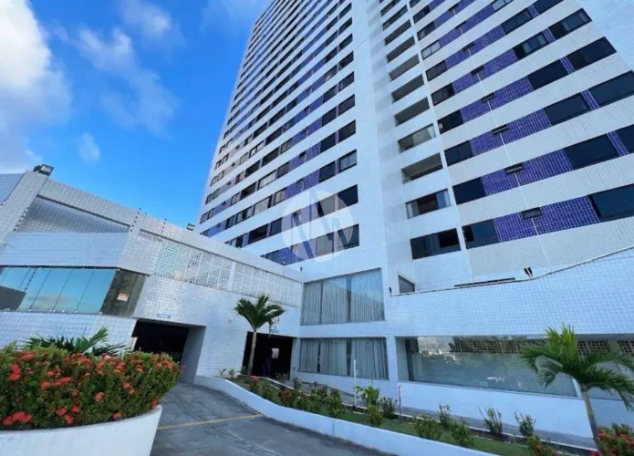 Apartamento à venda, 3 quartos, 2 suítes, 2 vagas, Petrópolis - Natal/RN