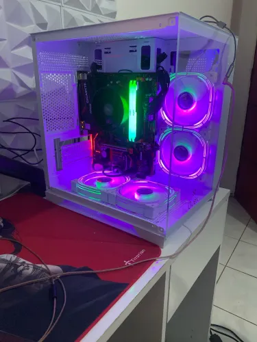 Pc gamer Ryzen 5600gt, 16 GB RAM E GABINETE AQUARIUM e apenas 8 meses de uso
