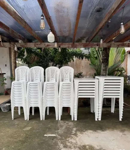 Locação de mesas e cadeiras