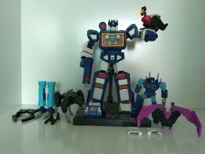 Transformers blokees action Editon soundwave,LER DESCRIÇÃO