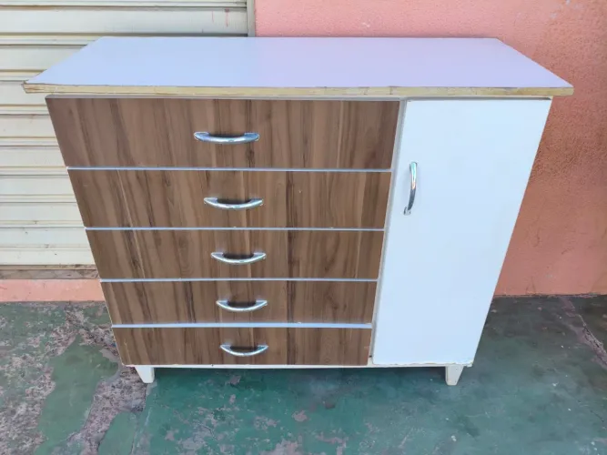Cômoda de MDF 5 gavetas e sapateira usada((ENTREGO GRATIS))
