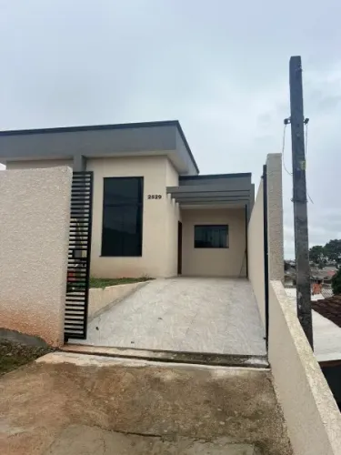 LANÇAMENTO - CASAS DE 3 QUARTOS COM SUÍTE EM AMPLO TERRENO ATRAS - ÓTIMA LOCALIZAÇÃO