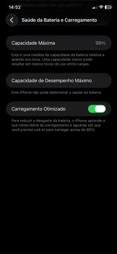 Vendo iPhone 11 por 800 só tem o vidro quebrado atrás mais está funcionando