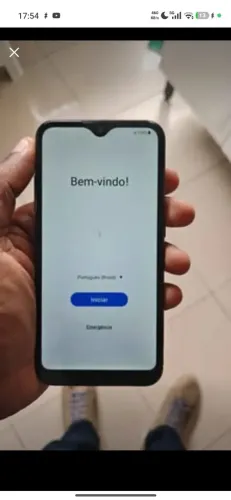 Samsung Galaxy A01 - o Carregador é da Motorola - Dual chip e cartão de memória.