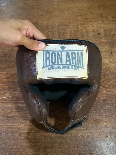 Capacete para boxe Iron Arm couro natural estilo vintage