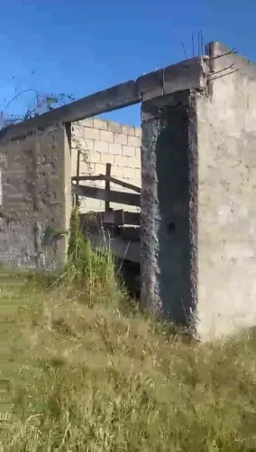 Vendo excelente casa com terreno em seropedica
