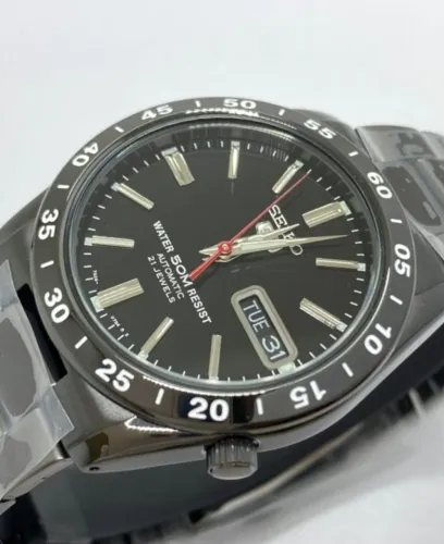 Relógio Seiko 5 All black Automático