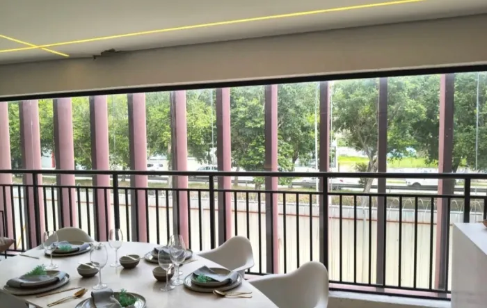 Gradil / Parapeito de Ferro Pesado Reforçado - Retirado de Stand de Vendas