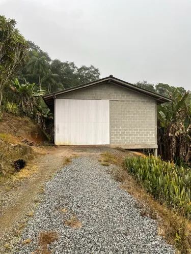 Alugo galpão pequeno