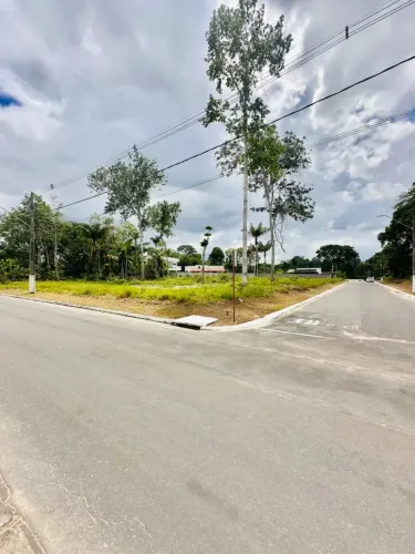 Lote de ESQUINA com 832 m², plano e limpo - Condomínio Praia dos Passarinhos Ponta Negra