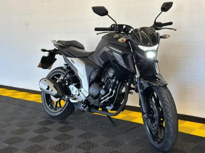 YAMAHA FZ25 FAZER 2023