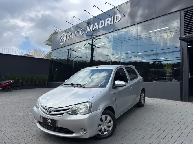 Toyota Etios X 1.3 Flex 16V 5P Mec. 2016