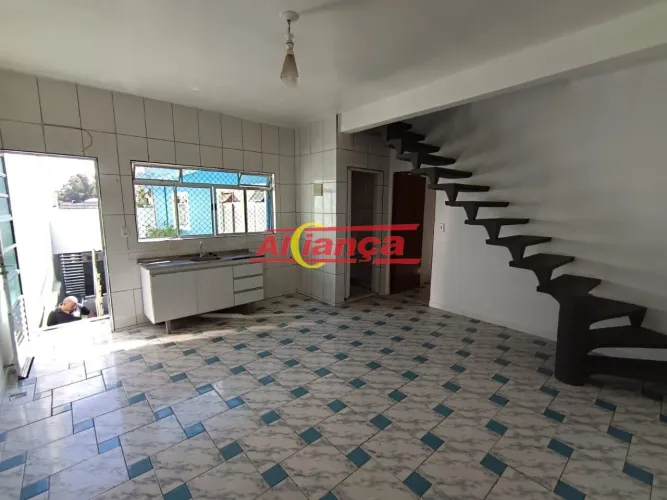 Casa residencial 80m², com 2 quartos, 1 vaga de garagem à Locação Ponte Alta Guarulhos