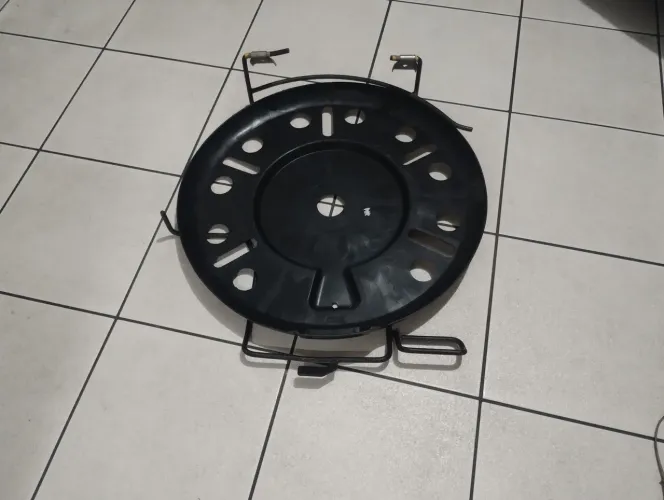 Suporte estepe Montana novo