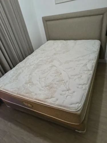 Cama casal box
