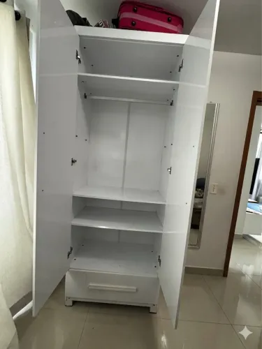 Armário multiuso