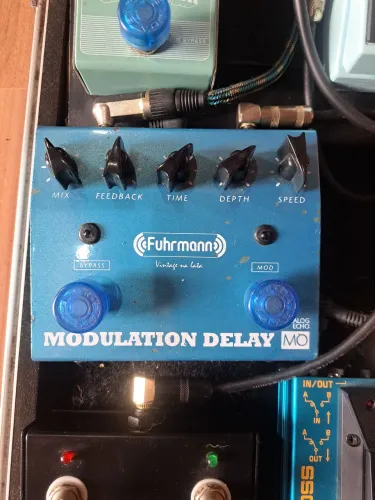 Pedal delay fuhrmann analogico