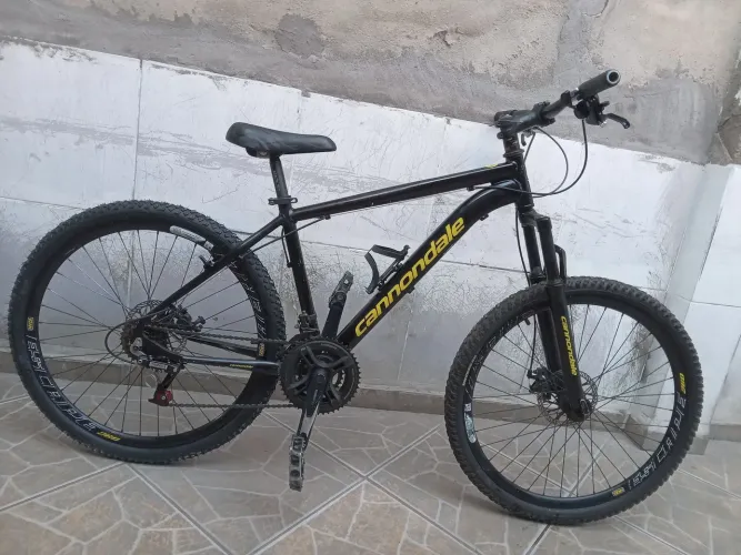 Vendo bicicleta cannondale 