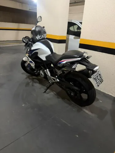 BMW G310R - Impecável!