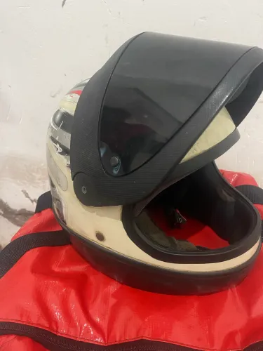 Capacete San Marino tamanho 58