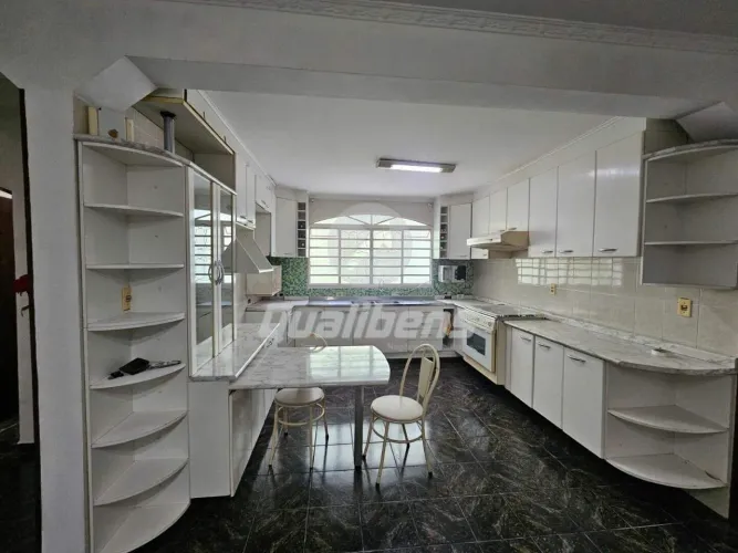 Casa à venda 3 quartos em Parque São Vicente