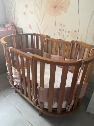 Berço Cia dos Móveis 4 em 1 Jacarandá + Tela Respirável Aime Kids
