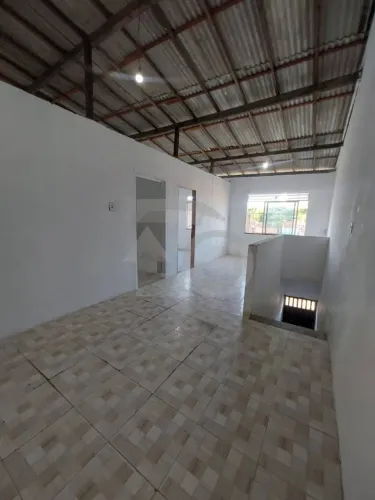 Casa para vender com 4 Quartos no Bairro Soledade em Aracaju