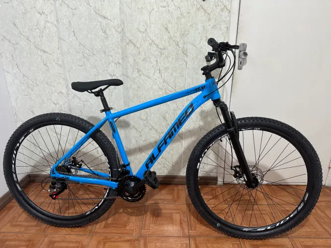 Bicicleta aro 29 freios a disco Nova