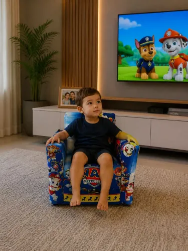 Promoção de 300 por 199,99 Sofá infantil novo personagem uma gracinha 