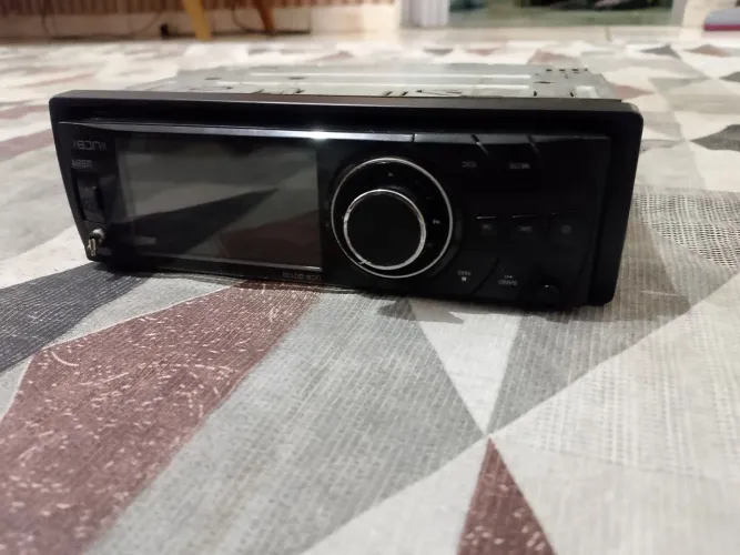 Rádio automotivo 