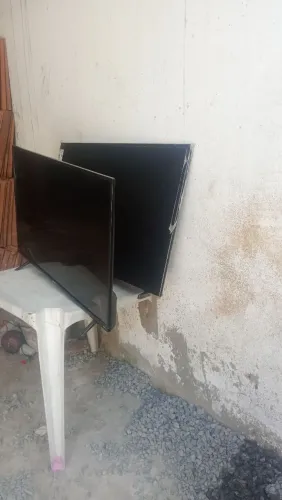 Tvs, 43 e 50 polegadas