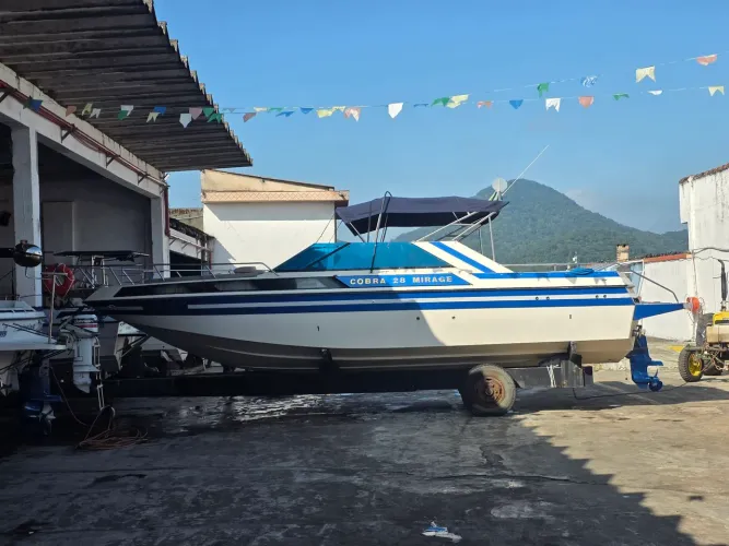 Lancha cibra 28 mirage