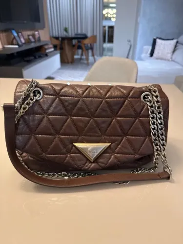 Bolsa Schütz 944 marrom linda