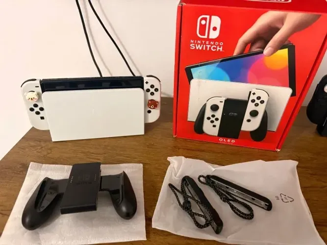 Nintendo Switch OLED - Desbloqueado