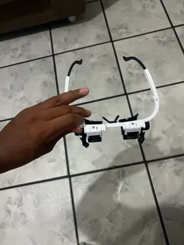 Oculos de aumento com lentes 8x e 23x