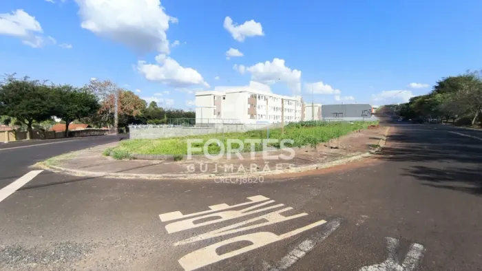 Terreno Comercial de esquina com 851,09m² sendo dois (2) lotes na rotatória da avenida Ave