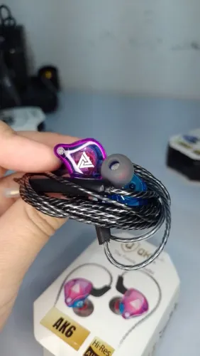 Fone QKZ AK6 gamer Roxo Orquídea