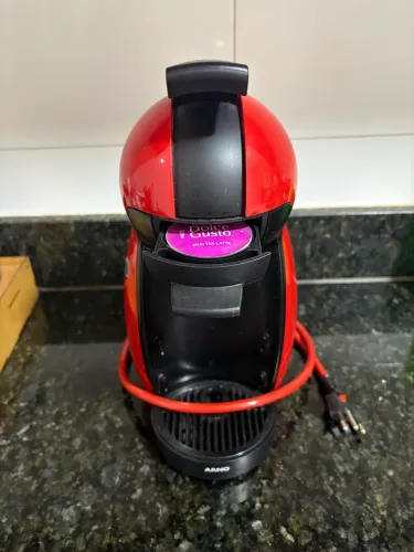 Cafeteira Arno Dolce Gusto