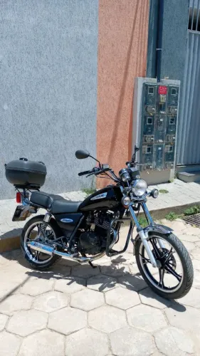 INTRUDER 125 SUZUKI