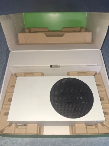 Xbox Series S impecável