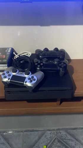 PS4 COMPLETO COM 20 jogos  aceito ofertas 