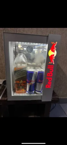 Geladeira Red Bull