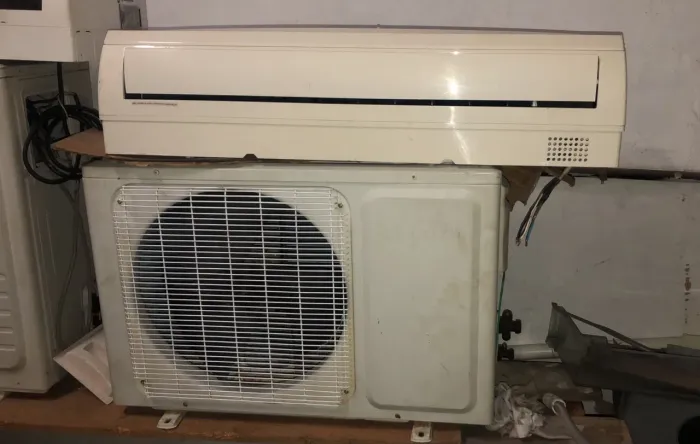 Ar condicionado ELGIN para quartos e sala 18K BTU 
