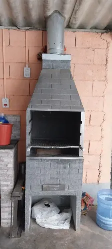 Vendo churrasqueira