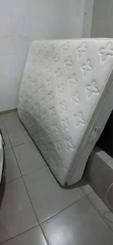 Cama Box Queen 