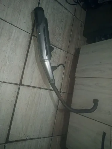 Vendo descarga Yamaha YBR por 200 reais