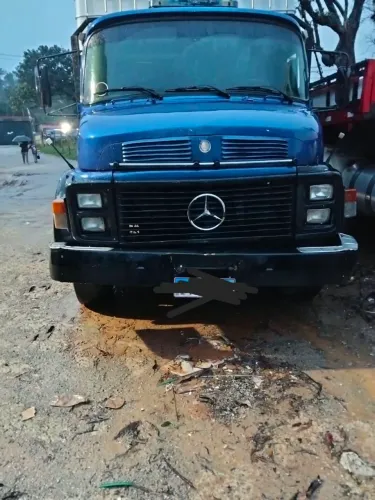 CAMINHÃO MERCEDES-BENZ 1113