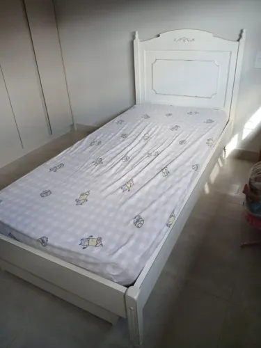 Cama solteiro provençal madeira maciça 90 cm