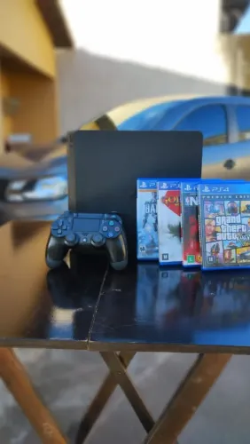Ps4 eslim  novo dois controles 4 jogos
