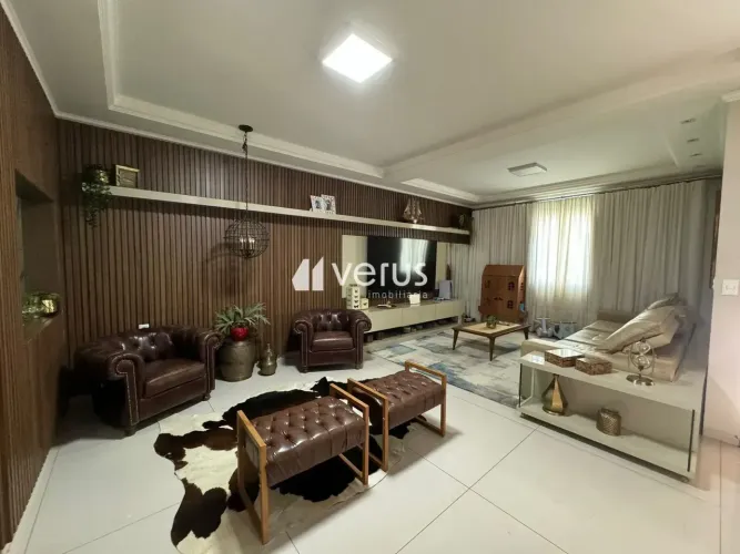 Casa para aluguel, 3 quartos, 3 suítes, 2 vagas, CIDADE JARDIM - Uberlândia/MG